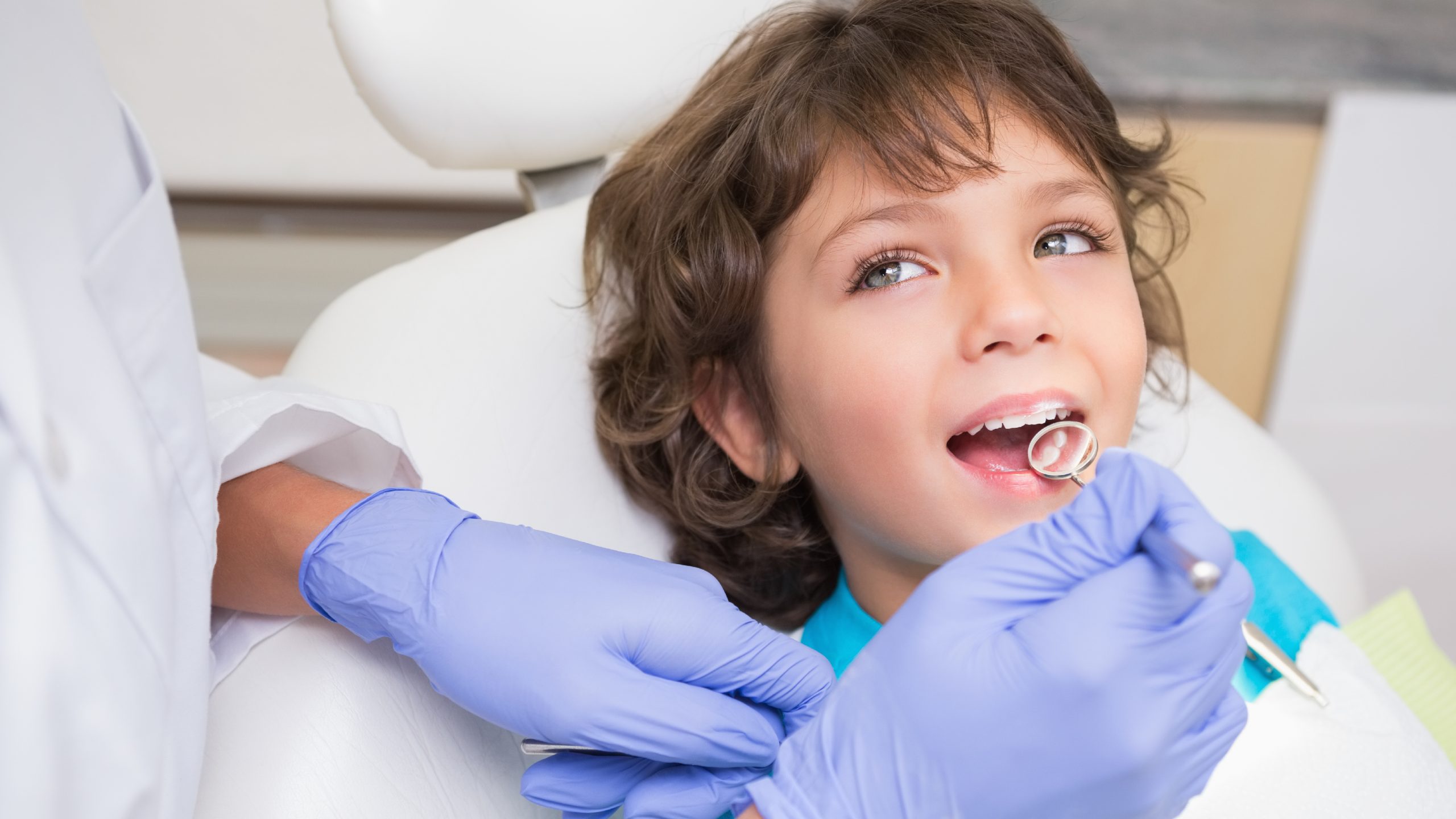 Dentes manchados? Pode ser HMI!