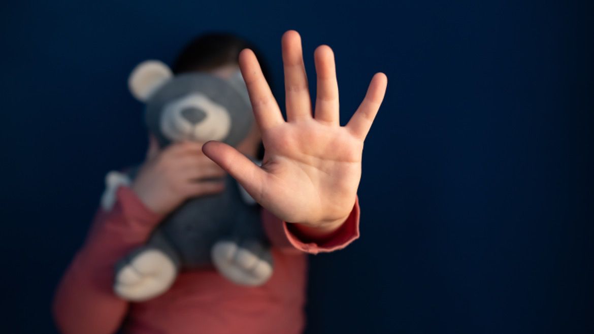 Combate à exploração sexual e tráfico de crianças: uma luta global urgente